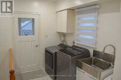 7 KING'S CROSS AVENUE | Richmond Hill Ontario | Slide Image Sixteen