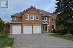 7 KING'S CROSS AVENUE | Richmond Hill Ontario | Slide Image Two