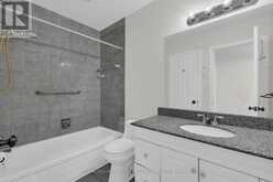 203 LITTLE AVENUE | Barrie Ontario | Slide Image Nine