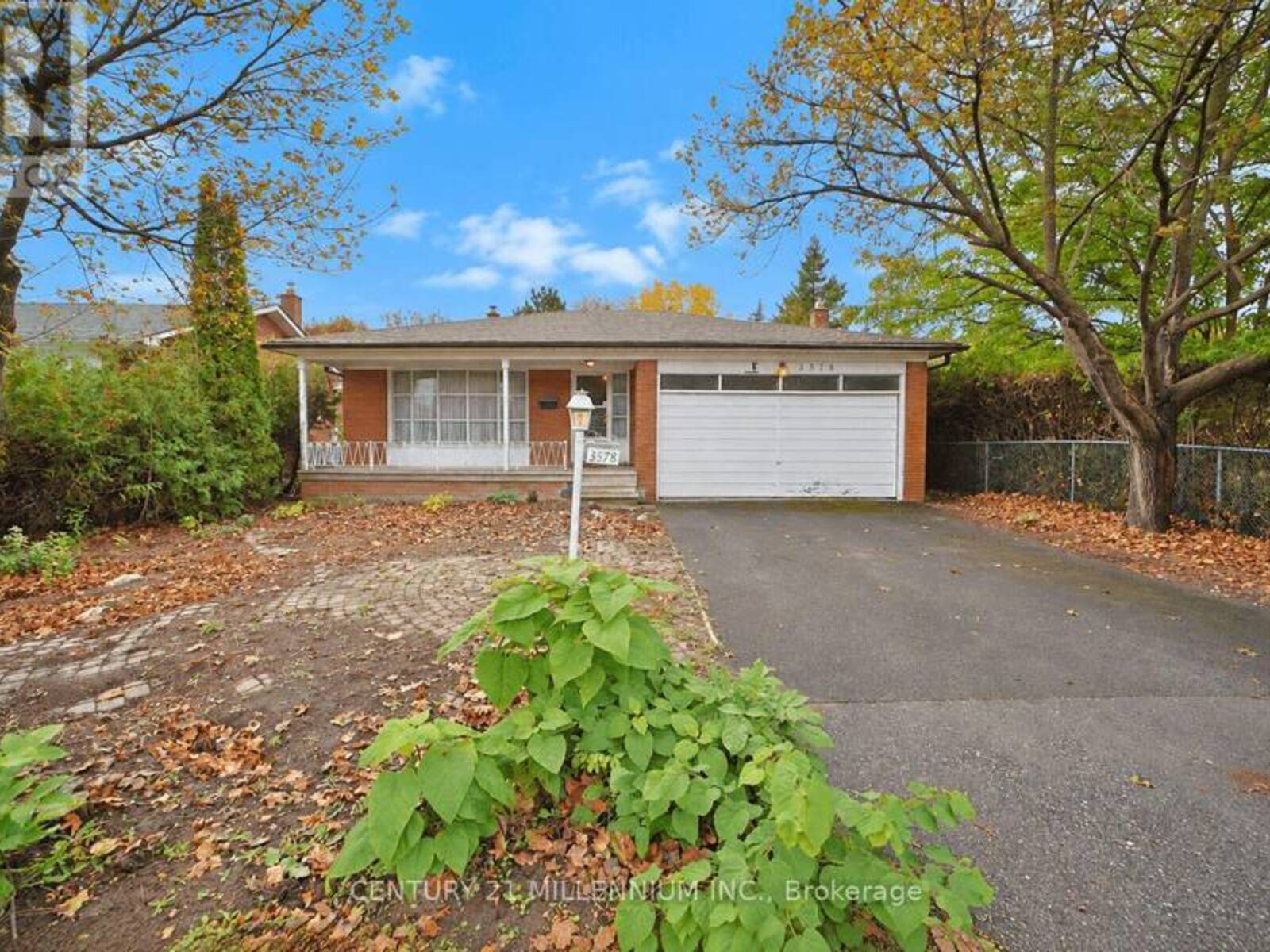 3578 GOLDEN ORCHARD DRIVE, Mississauga, Ontario L4Y 3H8