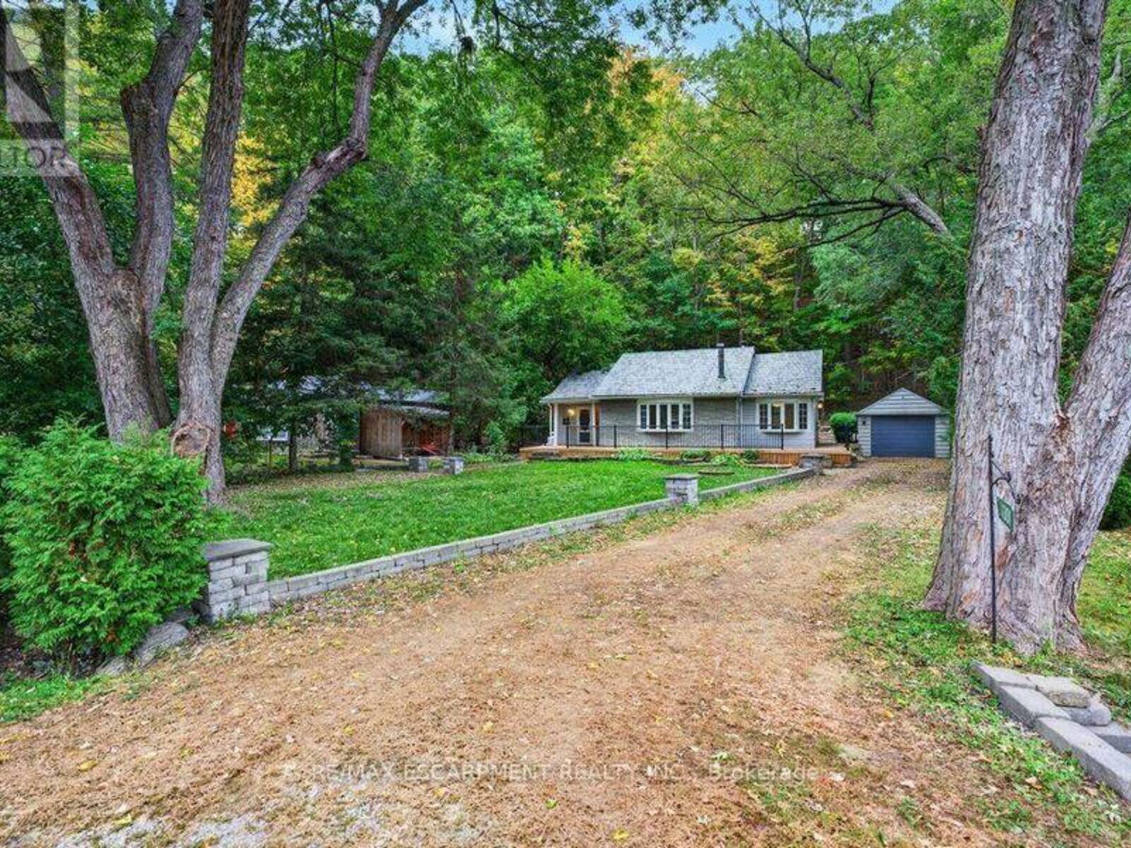 1301 HIDDEN VALLEY ROAD, Burlington, Ontario L7P 0T5
