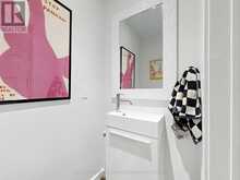 209 MARLBOROUGH PLACE | Toronto Ontario | Slide Image Nine