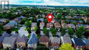 137 WIDDIFIELD AVENUE | Newmarket Ontario | Slide Image Two