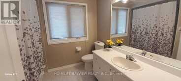 137 WIDDIFIELD AVENUE | Newmarket Ontario | Slide Image Thirty-six