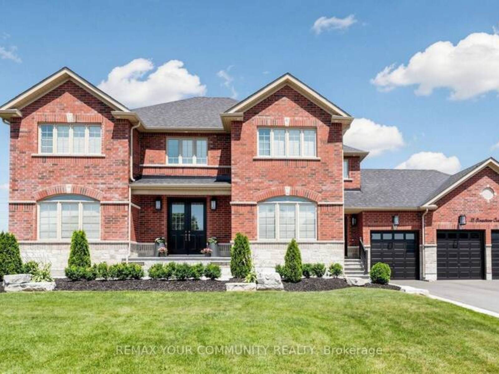 15 STONESTHROW CRESCENT, Goodwood, Ontario L0C 1A0