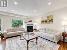 3947 STARDUST DRIVE | Mississauga Ontario | Slide Image Four