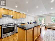 3947 STARDUST DRIVE | Mississauga Ontario | Slide Image Nine