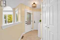 237 PRINGLE DRIVE | Barrie Ontario | Slide Image Four