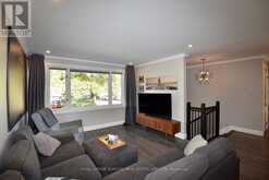 699 CASTLEGUARD CRESCENT | Burlington Ontario | Slide Image Eight