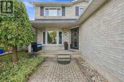 18 ROWNTREE DRIVE | Hamilton Ontario | Slide Image Three