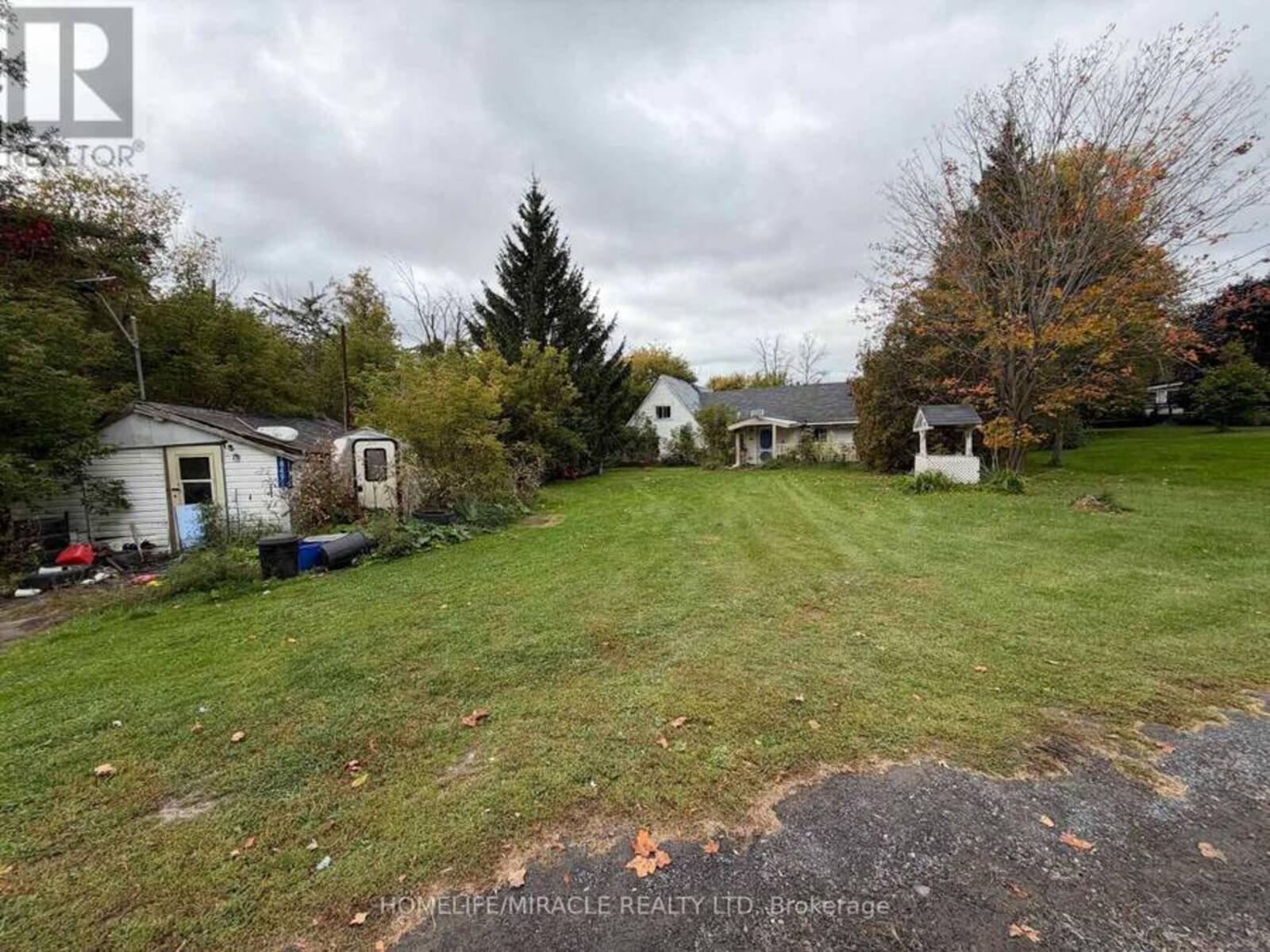 18495 DUNDAS STREET, South Stormont, Ontario K0C 1S0