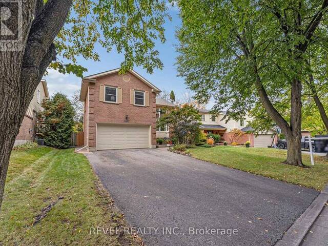 806 LINDEN COURT Whitby Ontario, L1N 6S8 - 3 Bedrooms Home For Sale