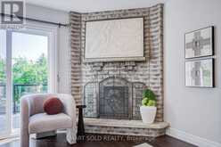 350 KIRBY CRESCENT | Newmarket Ontario | Slide Image Seventeen