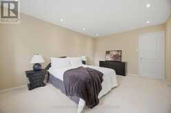 582 PLANTATION GATE | Newmarket Ontario | Slide Image Twenty-two
