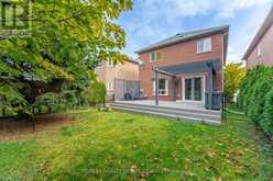 582 PLANTATION GATE | Newmarket Ontario | Slide Image Thirty-four