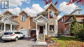 79 RED RIVER CRESCENT | Newmarket Ontario | Slide Image One