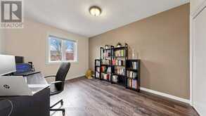 79 RED RIVER CRESCENT | Newmarket Ontario | Slide Image Thirty-one