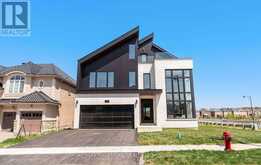 88 COSFORD STREET | Aurora Ontario | Slide Image One