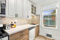 27 ROSS STREET | Barrie Ontario | Slide Image Seventeen