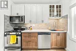 27 ROSS STREET | Barrie Ontario | Slide Image Eighteen