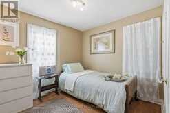 600 HAGER AVENUE | Burlington Ontario | Slide Image Sixteen