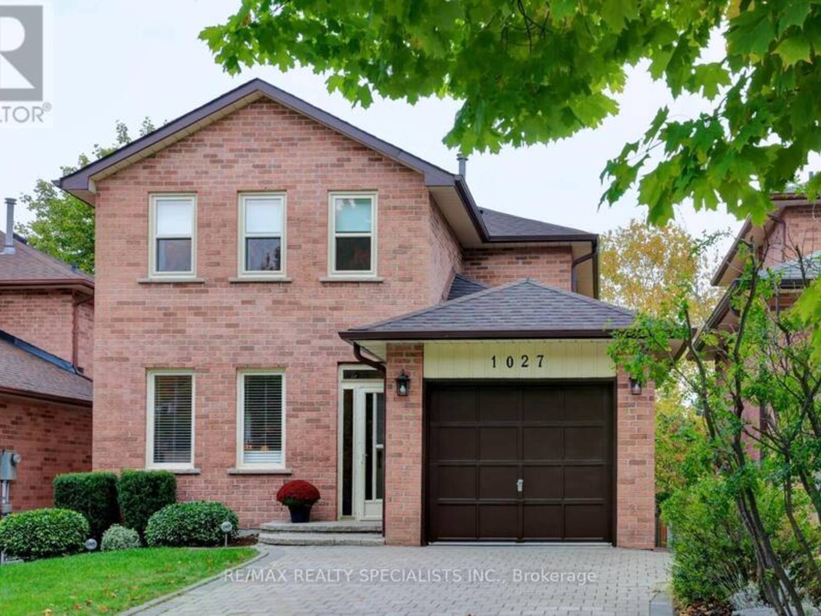 1027 SERDICA COURT, Mississauga, Ontario L5H 4H9