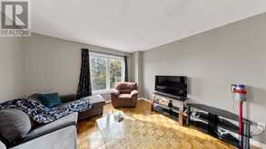 3 - 2215 CLEAVER AVENUE | Burlington Ontario | Slide Image Four