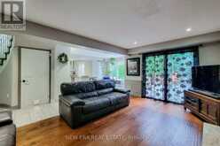 29 WOODSIDE SQUARE | Fonthill Ontario | Slide Image Fourteen