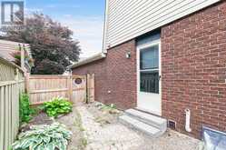 218 ANGELINE STREET N | Lindsay Ontario | Slide Image Five