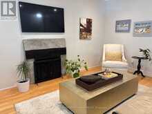 63 OATLANDS CRESCENT | Richmond Hill Ontario | Slide Image Thirteen