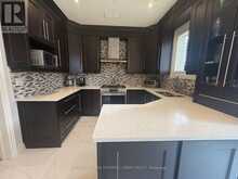 63 OATLANDS CRESCENT | Richmond Hill Ontario | Slide Image Four