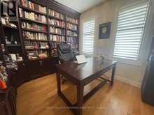 63 OATLANDS CRESCENT | Richmond Hill Ontario | Slide Image Eight