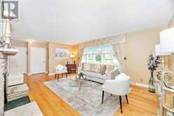 22 POPLAR DRIVE | Richmond Hill Ontario | Slide Image Twelve