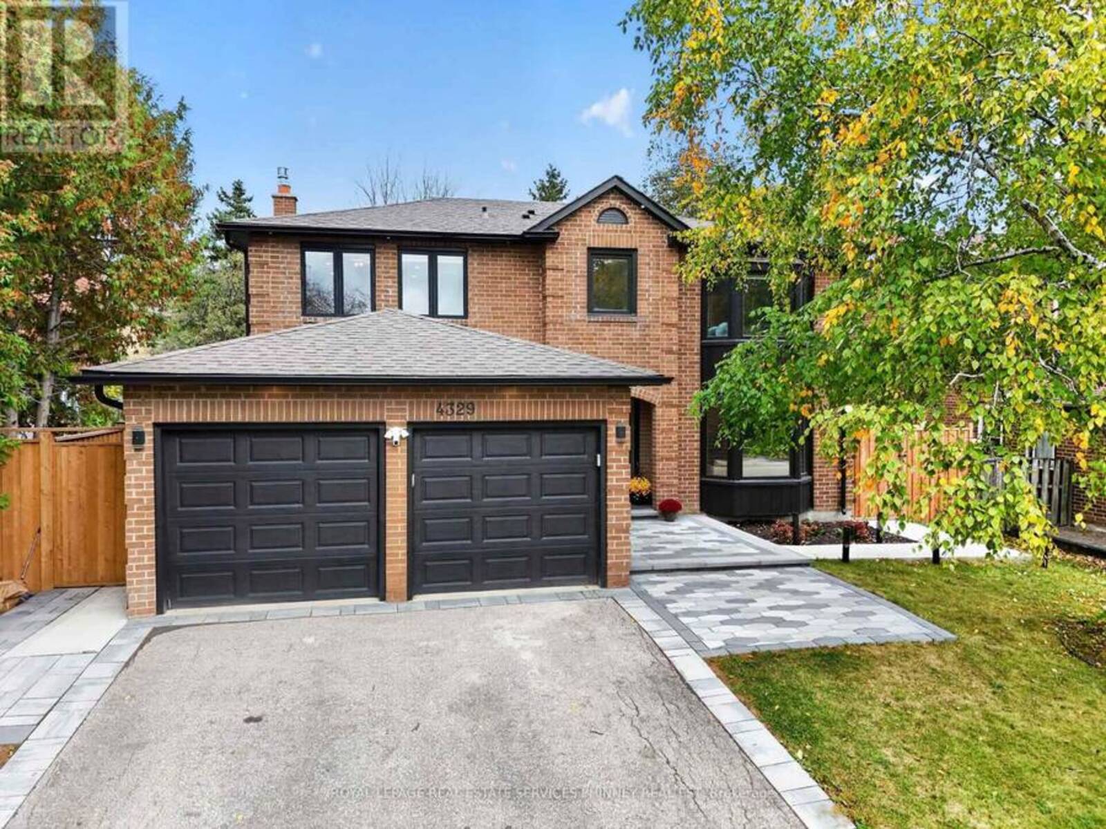 4329 HARTFIELD GROVE, Mississauga, Ontario L4W 2Y6