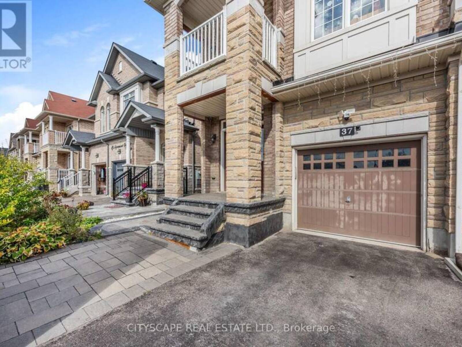 37 ASPERMONT CRESCENT, Brampton, Ontario L6P 3Z5
