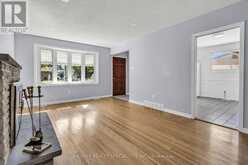 27 TOULON CRESCENT | London Ontario | Slide Image Eight