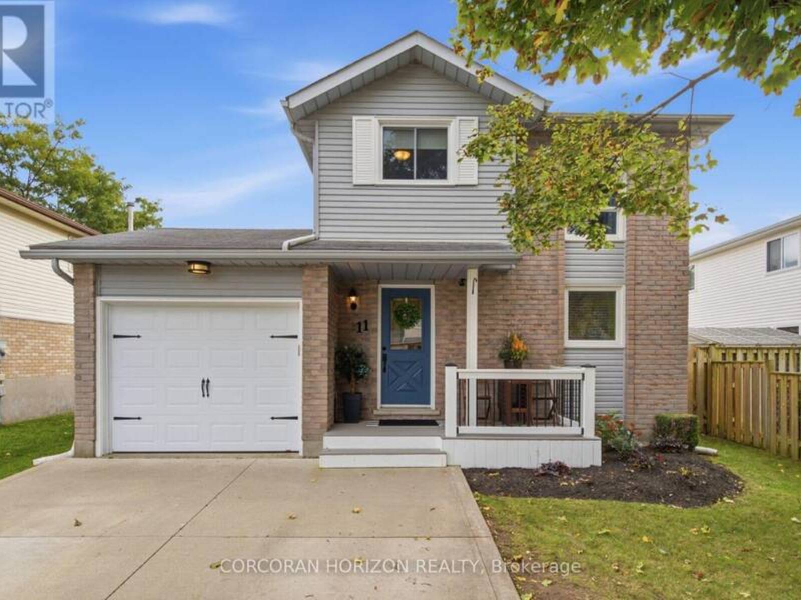 11 SANDALWOOD DRIVE, Cambridge, Ontario N1P 1A5