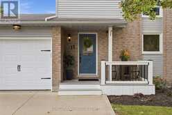 11 SANDALWOOD DRIVE | Cambridge Ontario | Slide Image Three