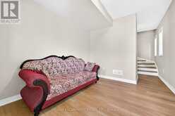 84 - 6 CHESTNUT DRIVE | Grimsby Ontario | Slide Image Eight