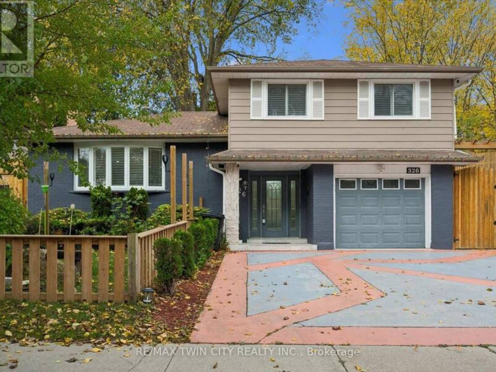 326 MANCHESTER ROAD, Kitchener, Ontario N2B 1A4