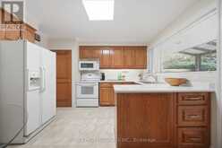 9 HUMBER RIDGE DRIVE | Toronto Ontario | Slide Image Thirteen