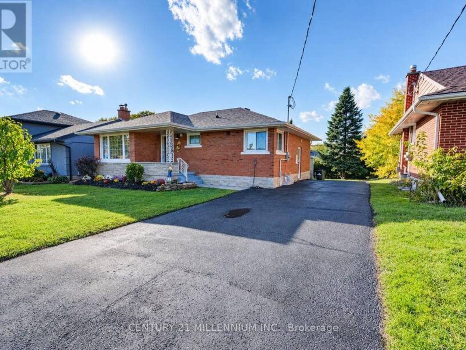 46 TRAYNOR AVENUE, Kitchener, Ontario N2C 1V9