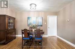 45 BAILEY CRESCENT | Aurora Ontario | Slide Image Nine