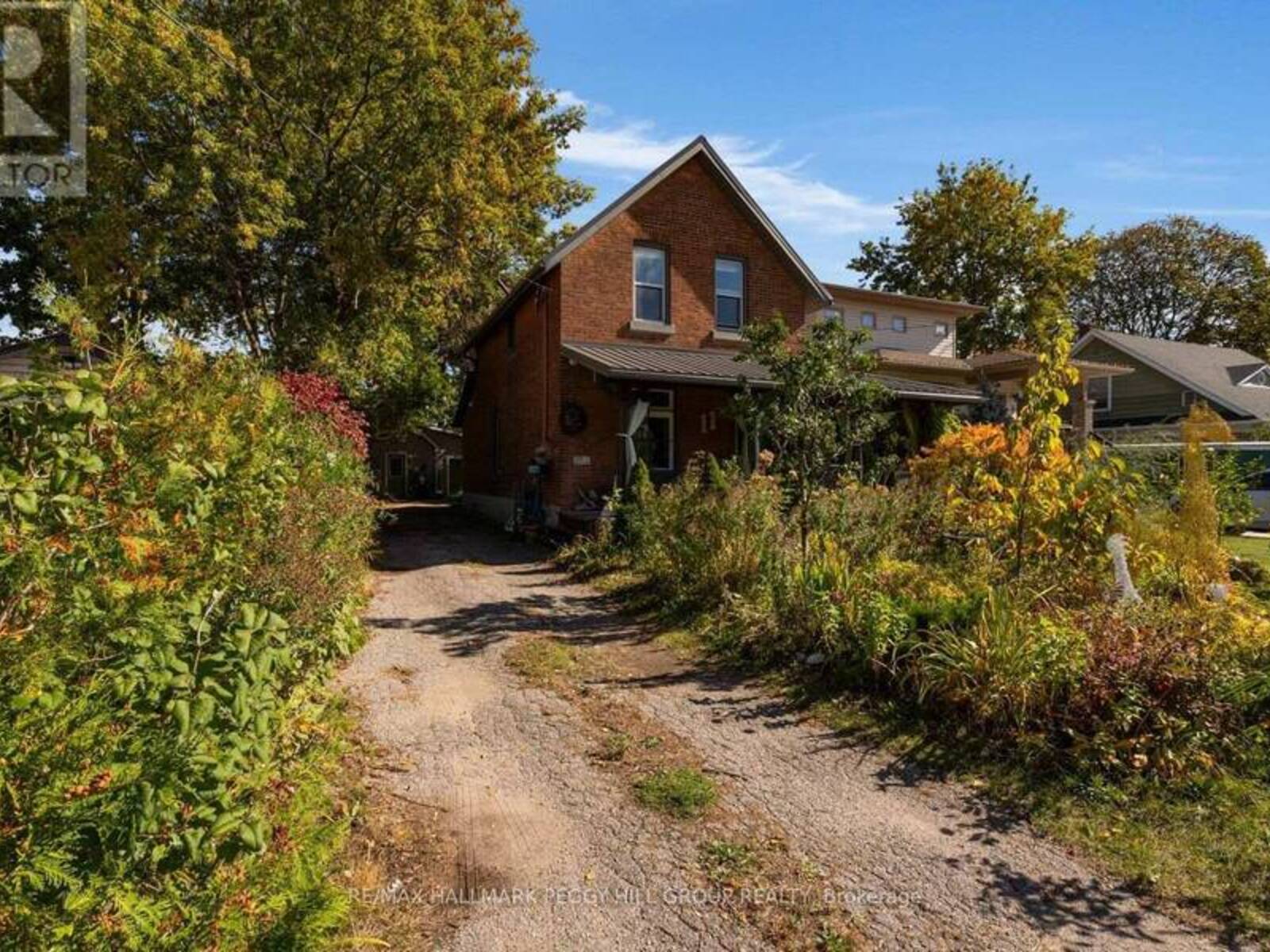 11 FRANCES STREET N, Barrie, Ontario L4N 1Z1