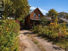 11 FRANCES STREET N Barrie Ontario, L4N 1Z1