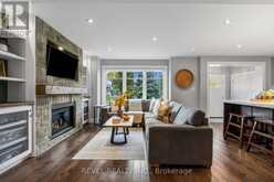 36 EARL STREET | Mississauga Ontario | Slide Image Nine