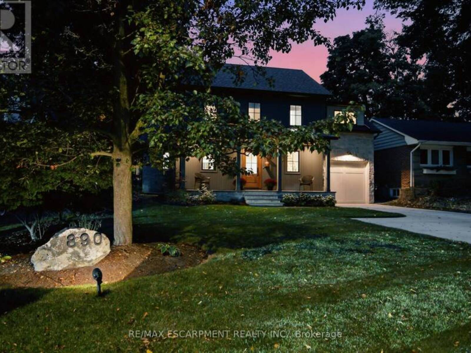 890 FOREST GLEN AVENUE, Burlington, Ontario L7T 2L2