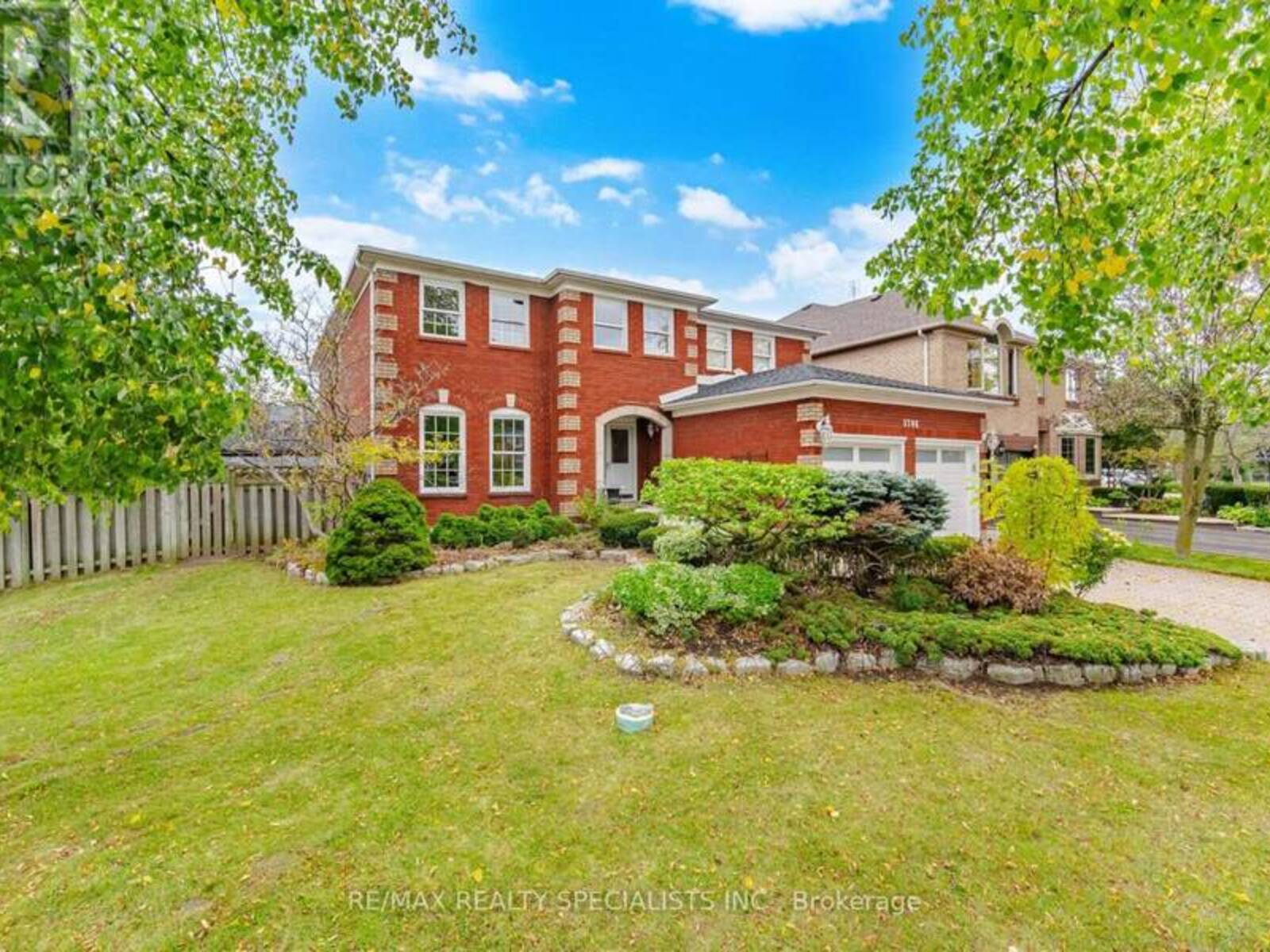 3706 PRICE COURT, Mississauga, Ontario L5L 4S6