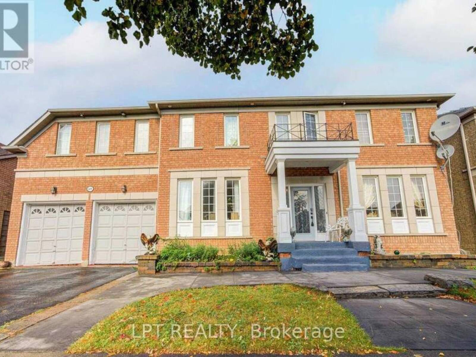 69 WESTACOTT CRESCENT, Ajax, Ontario L1T 4H8