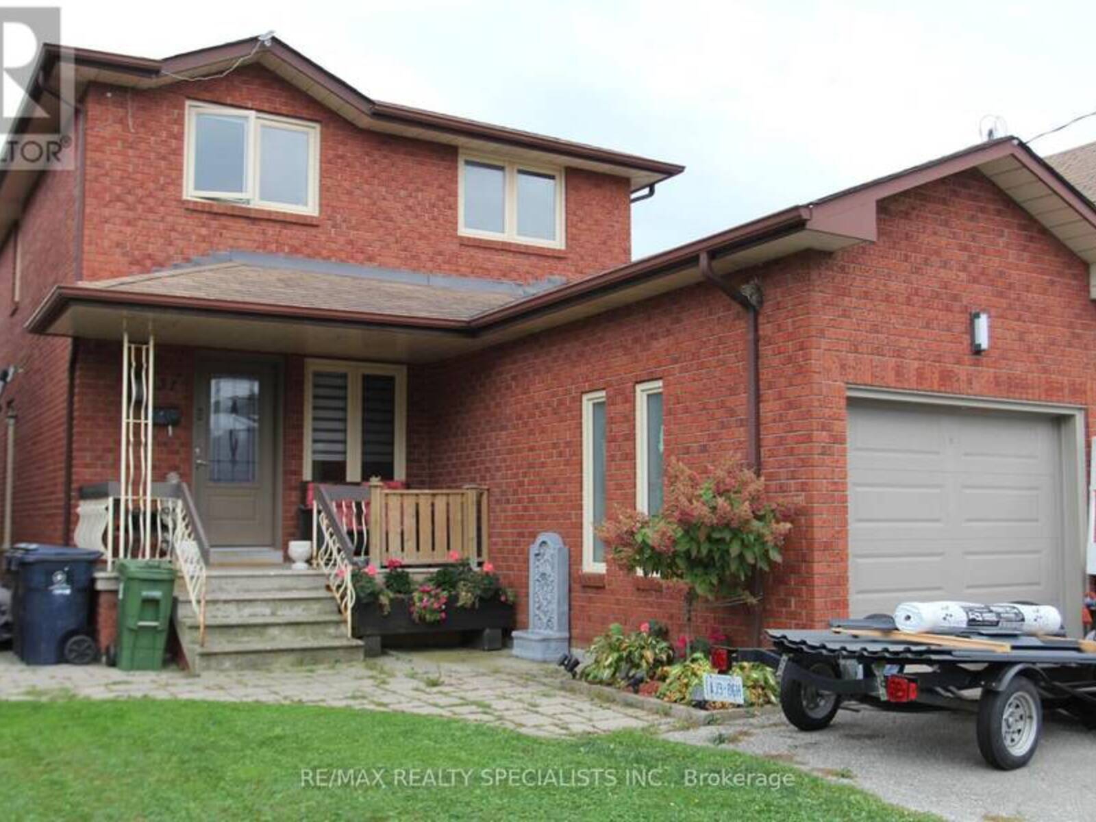 31 LABURNHAM AVENUE, Toronto, Ontario M8W 1S6